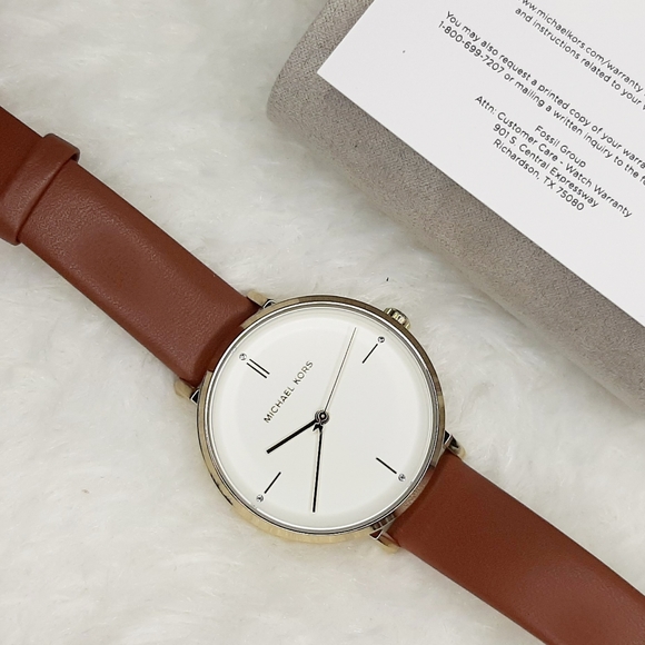 Michael Kors watch - Picture 6 of 11